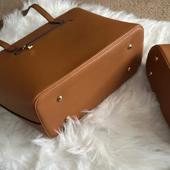 Elegant Tan Handbag Set of 3 - Picture 14 of 15